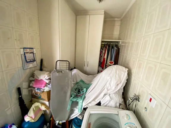 Imagem Casa com 2 dormitórios sendo 1 suíte, 2 banheiros, 4 vagas de 200,00 m² útil em Paulicéia, São Bernardo do Campo
