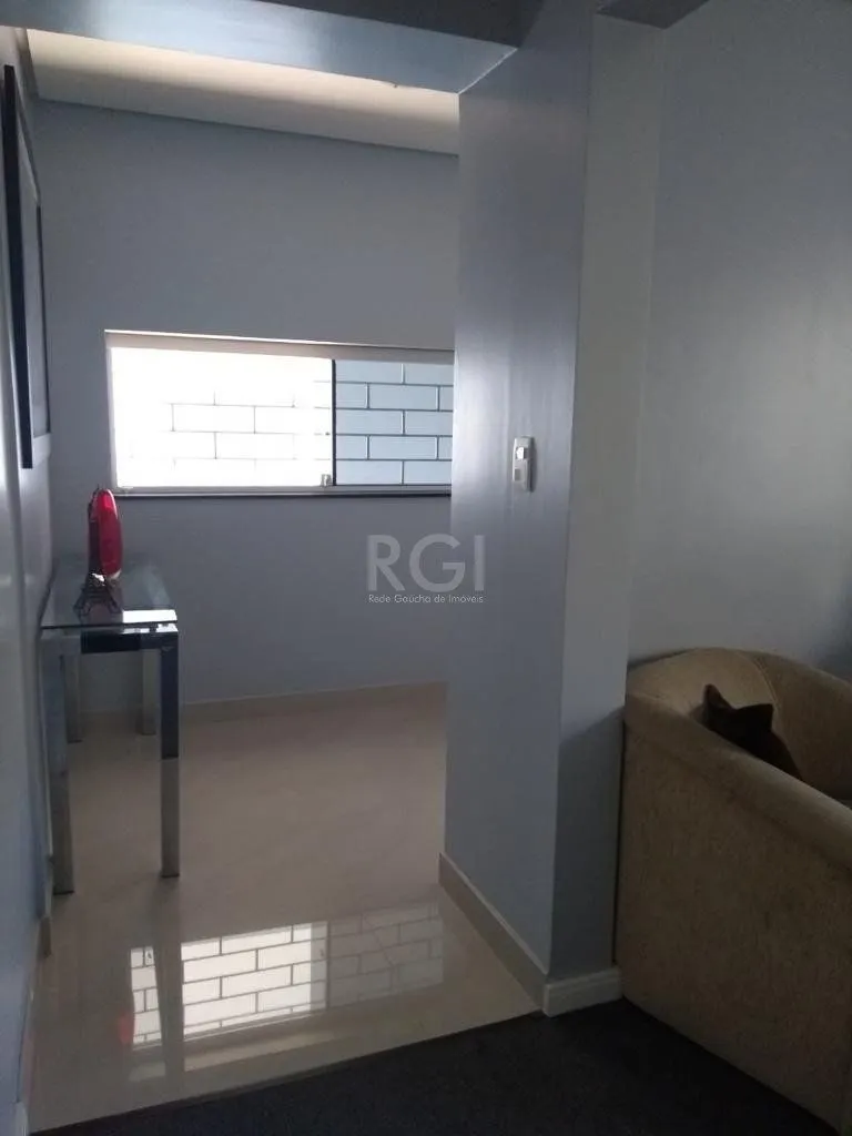 Imagem Casa para Venda - 249.86m², 3 dormitórios, sendo 1 suites, 4 vagas - Medianeira