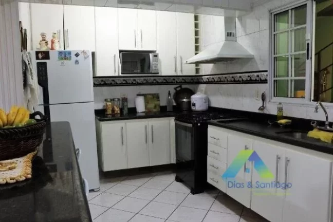 Imagem Casa à venda com 163m², 3 quartos e 3 vagas