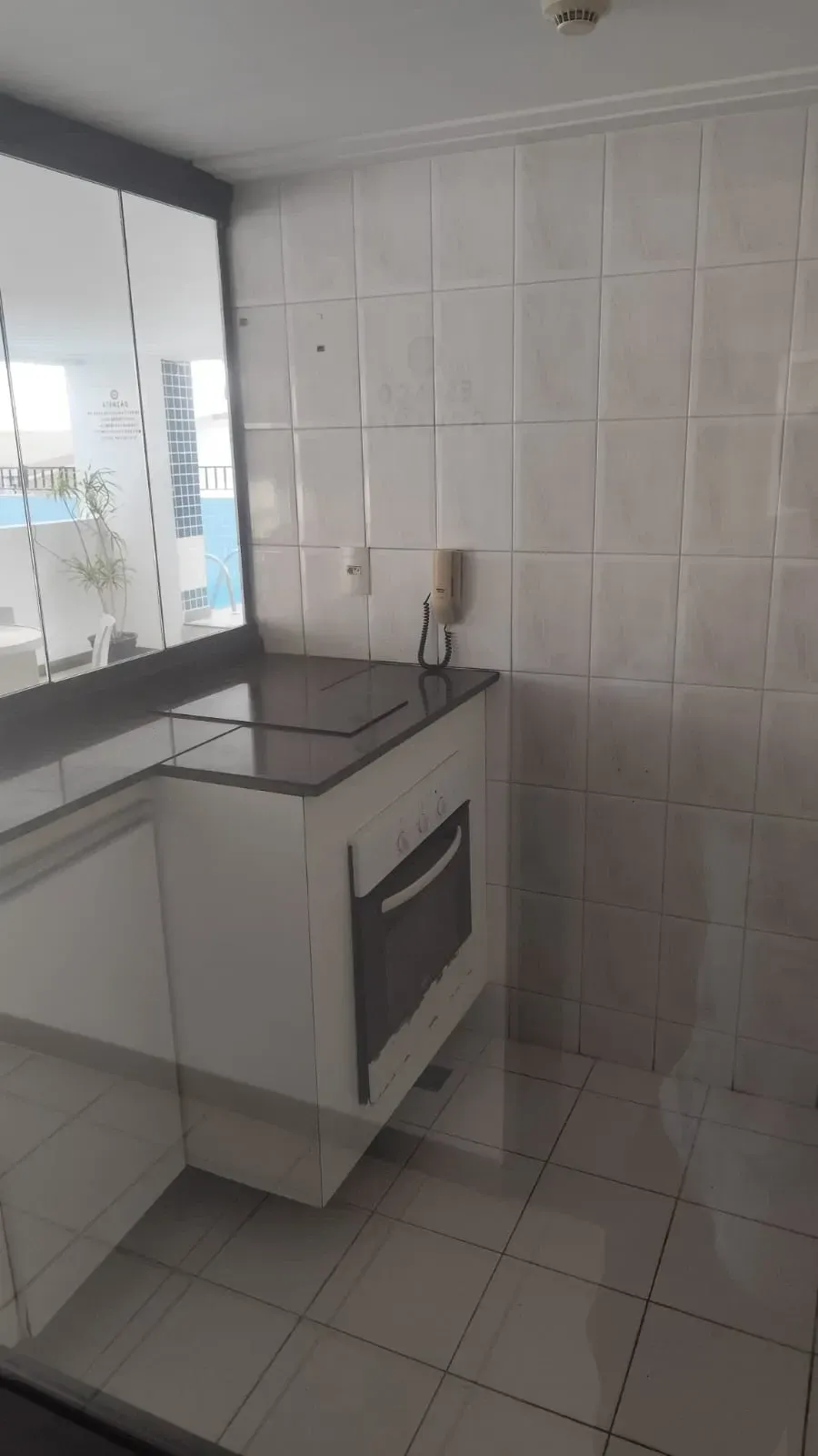 Imagem Apartamento com 1 Quarto para Alugar, 56 m² em Pituba - Salvador