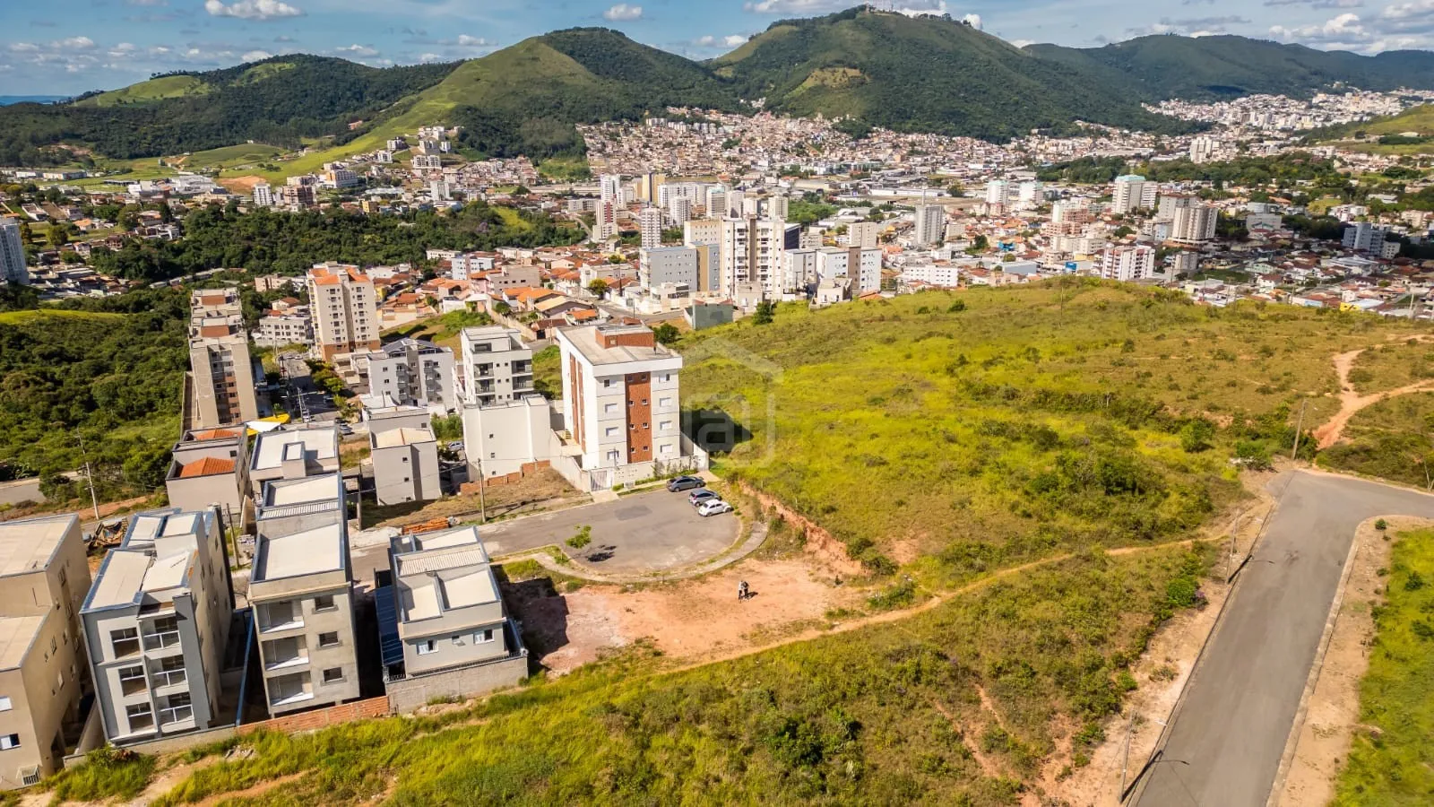Imagem Terreno 571 m² à venda em Residencial Veredas, Poços de Caldas