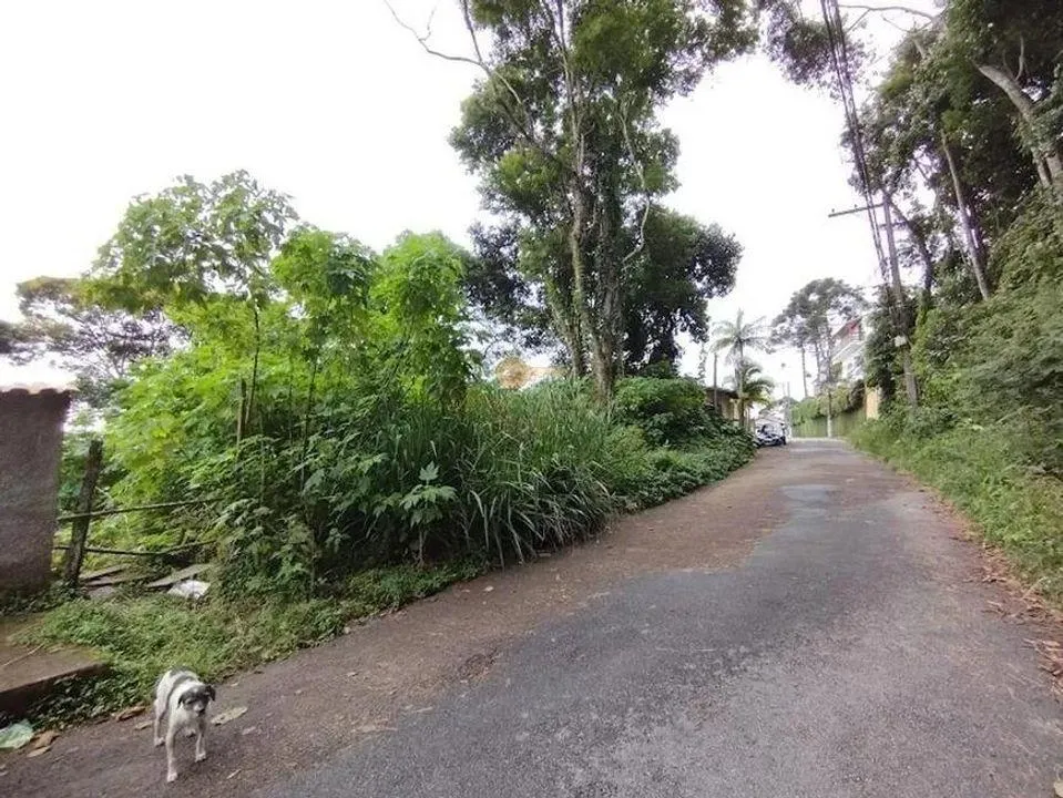 Foto do imóvel Terreno para Venda em Teresópolis / RJ em Rua Júlio Gameiro
