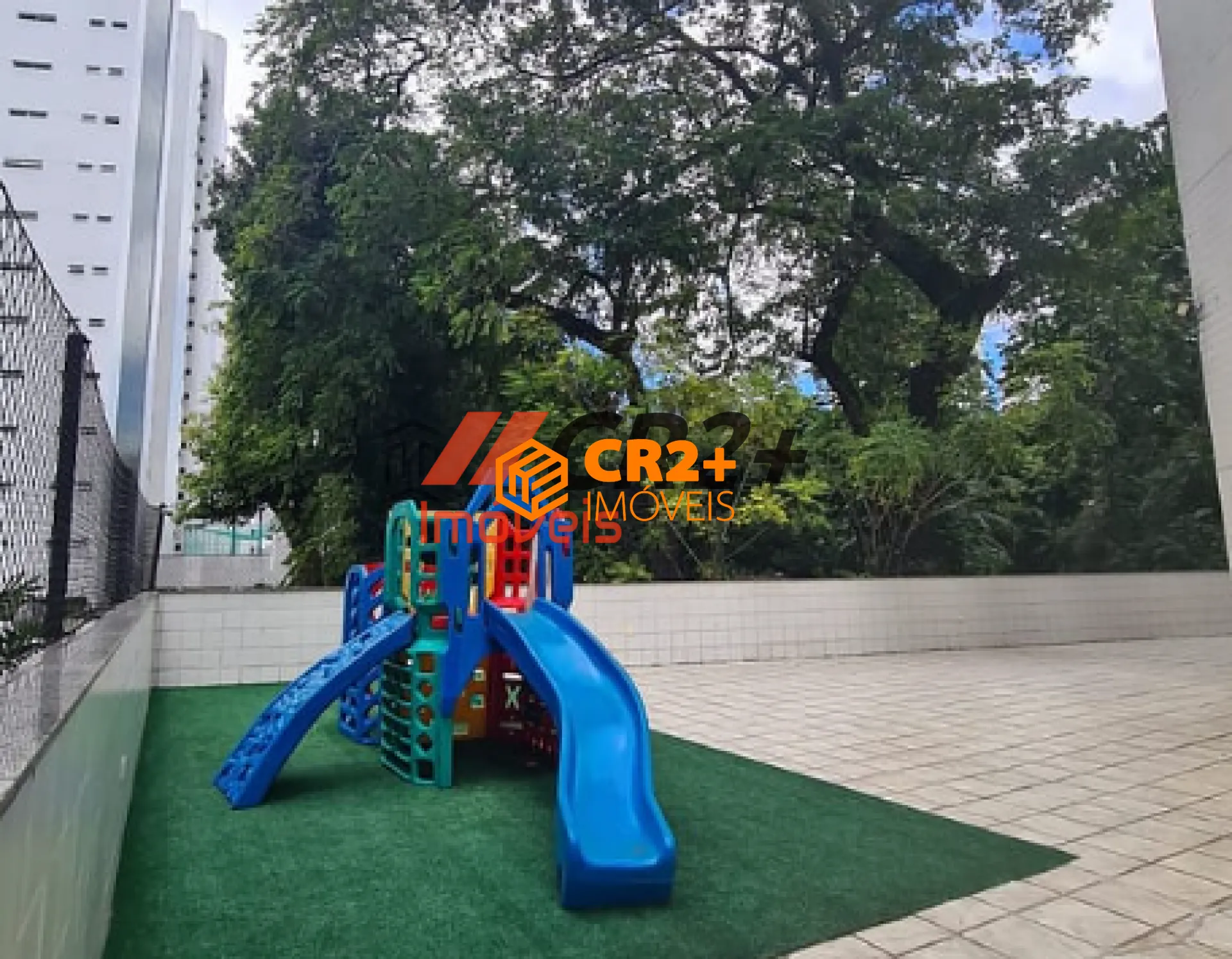 Imagem Apartamento a Venda com 3 quartos,1 suíte na Tamarineira,125m² em Recife