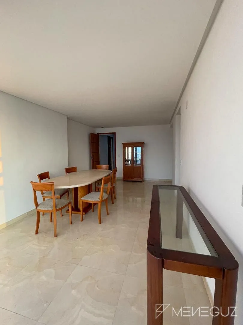 Imagem Apartamento 2 quartos, a venda, no centro de Guarapari, com vista para o canal