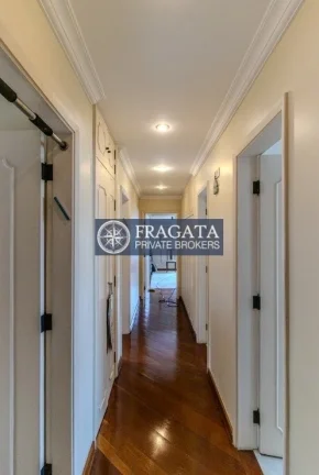 Imagem Cobertura Triplex Higienópolis - 337M², 4 Dorms, 1 Suíte, 3 Vagas, Armários, Despensa, Lavabo.