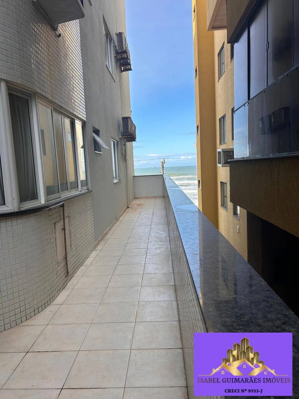 Imagem Apartamento Frente Mar, 03 Quartos Sendo uma Suíte, Gravatá de Navegantes