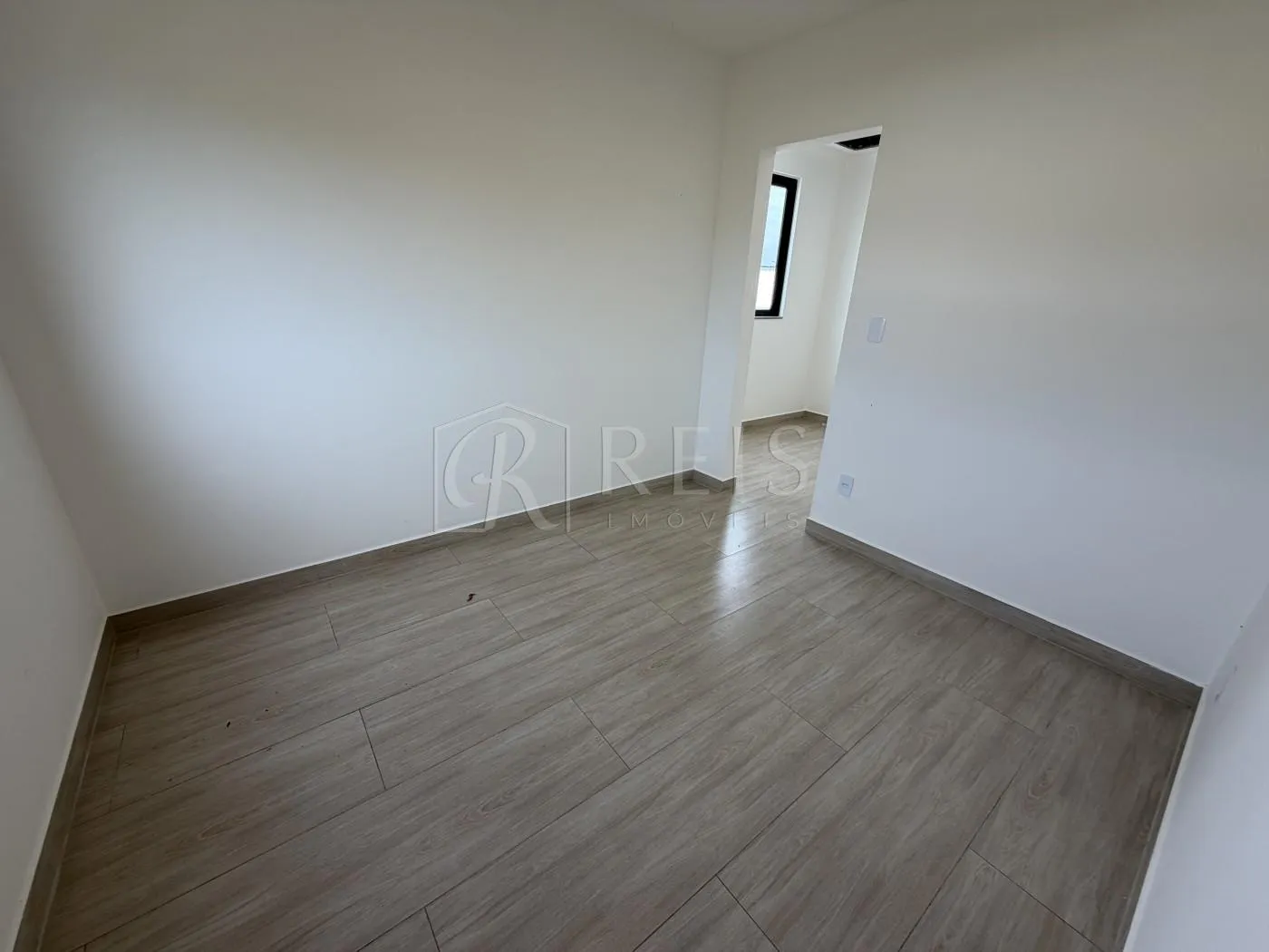 Imagem Casa para Venda em Rio das Ostras, Viverde, 4 dormitórios, 4 suítes, 5 banheiros, 4 vagas