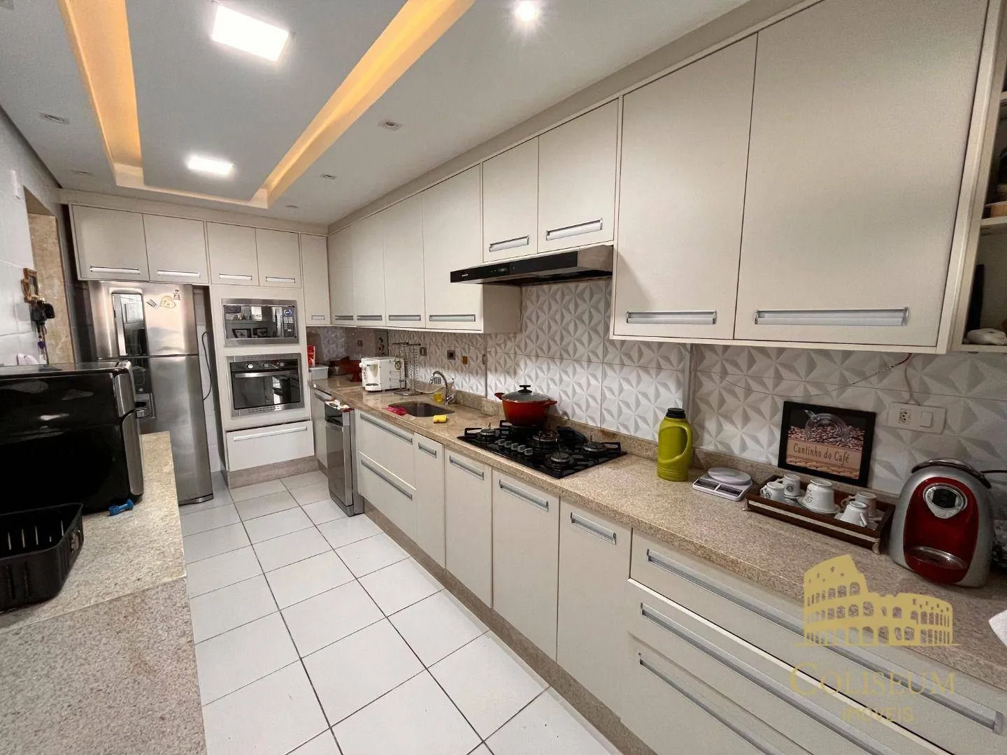 Imagem Apartamento com 4 dormitórios à venda, 162 m² por R$ 1.250.000,00 - Vila Guilhermina - Praia Grande/SP