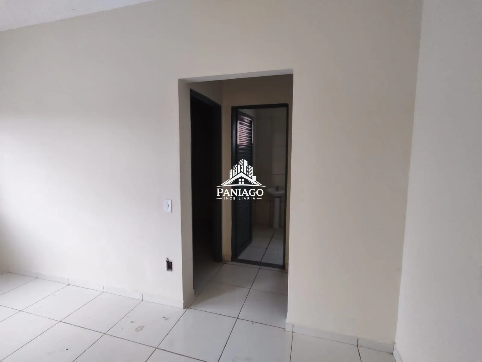 Imagem Casa com 2 quartos (1 suíte), amplo terreno, Altos do Parque, Cuiabá-MT
