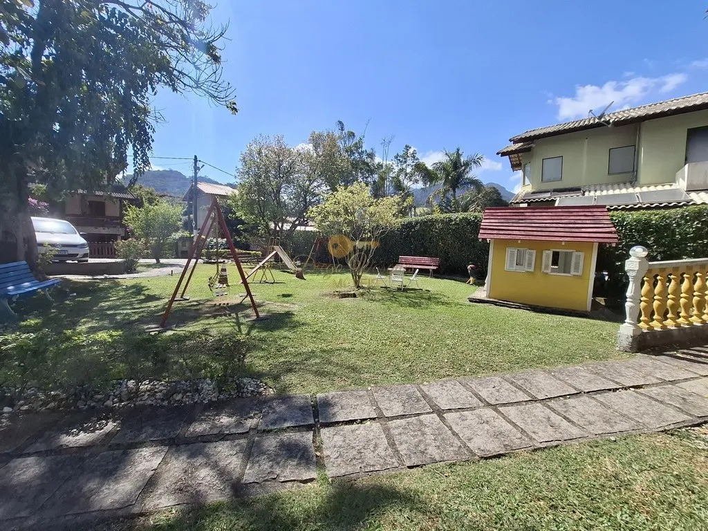 Imagem Terreno em Condomínio para Venda em Teresópolis / RJ no bairro Vargem Grande
