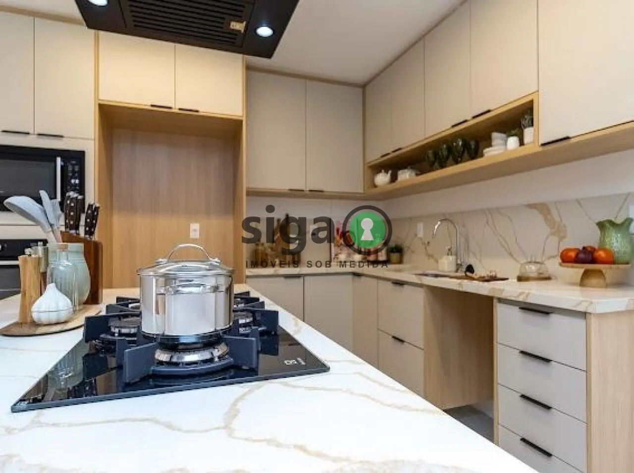 Imagem Apto à Venda com 142m², Cerqueira César reformado, 2 suítes, 2 vagas sem com armários