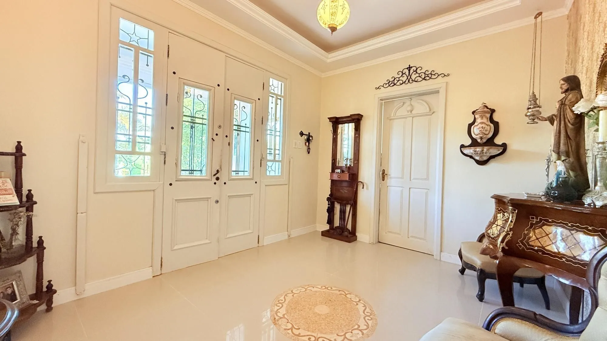 Imagem Casa Residencial 3 dormitórios com Piscina na Vila Assunção em Porto Alegre RS