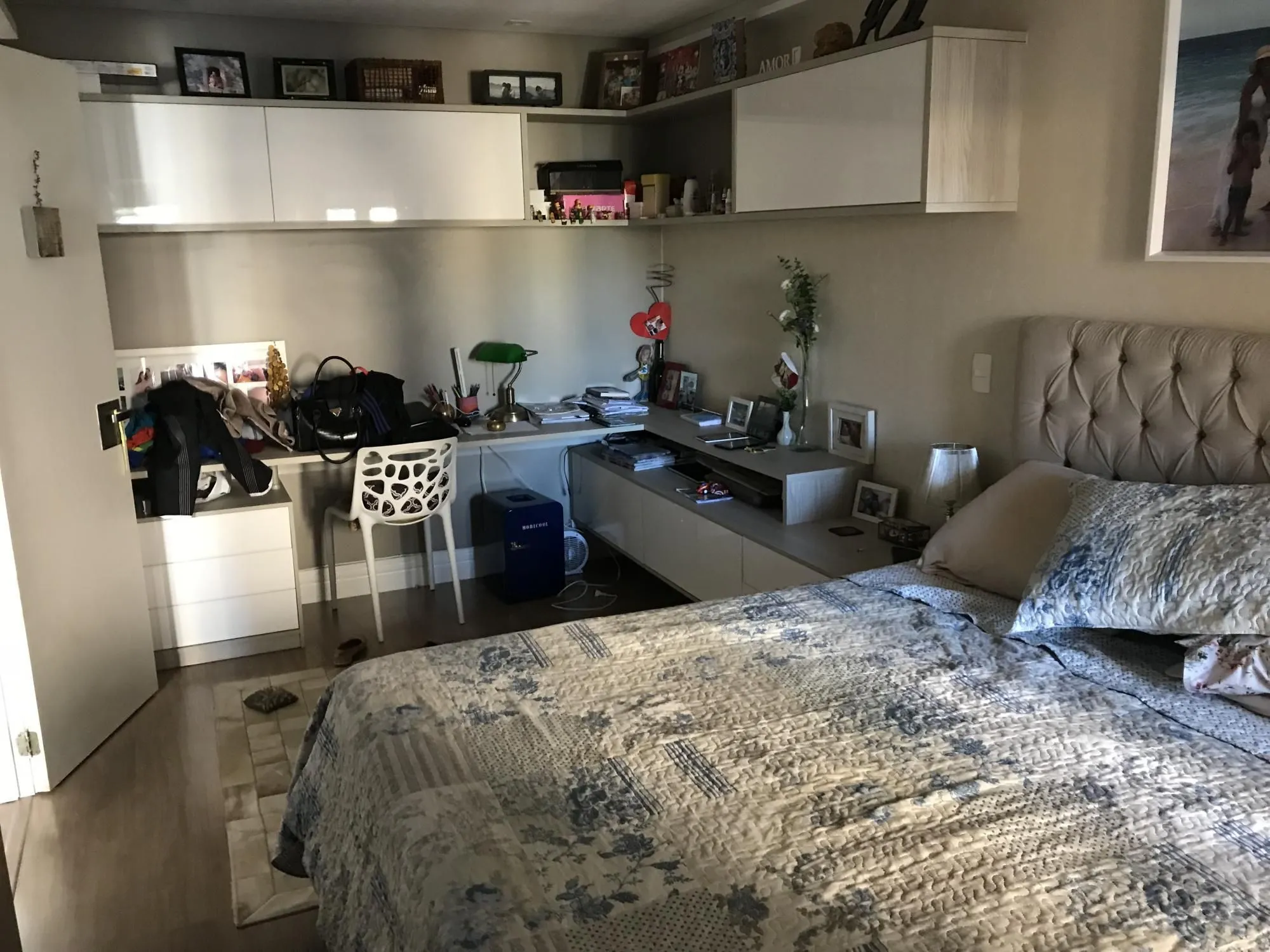 Imagem Casa Condominio para Venda - 230.51m², 4 dormitórios, sendo 1 suites, 3 vagas - Pedra Redonda
