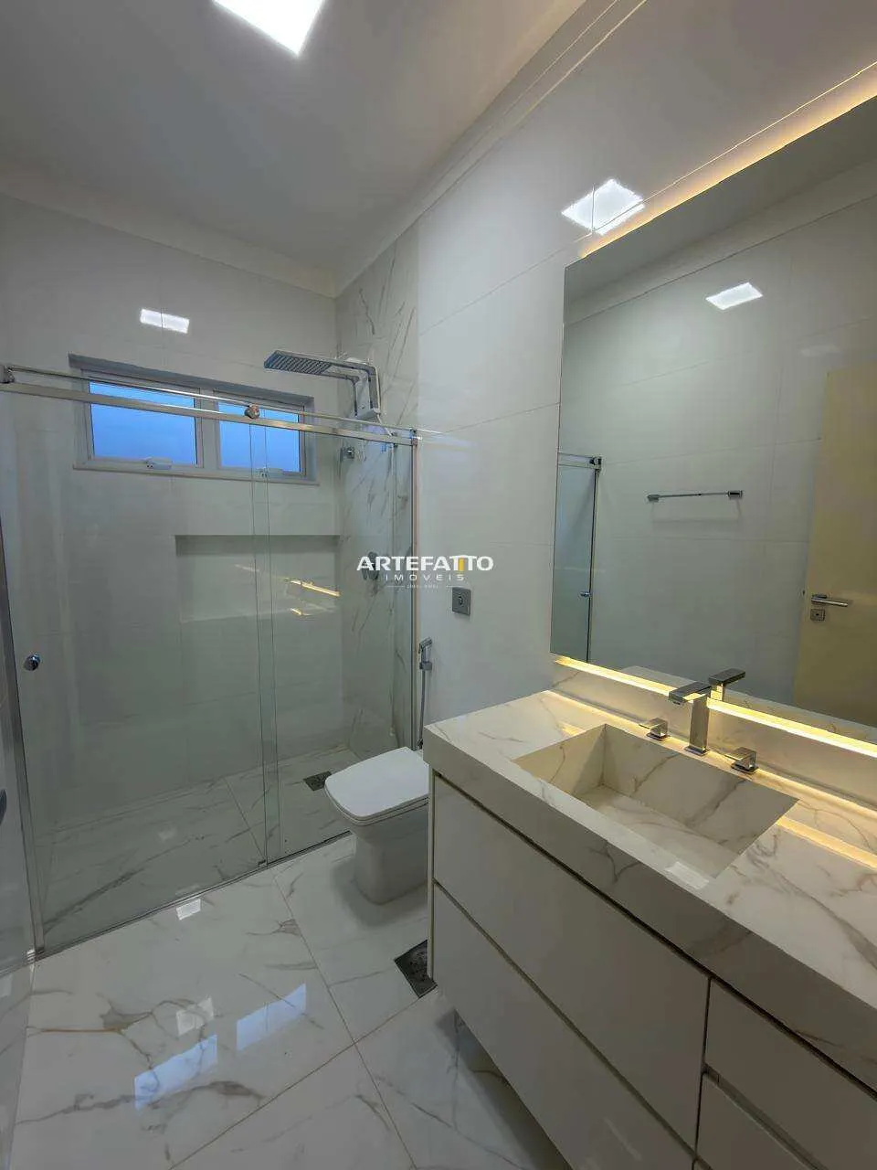 Imagem Casa à venda em Franca, São José, com 3 quartos, 189m2