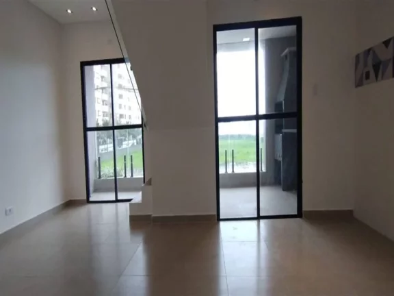 Imagem Sobrado com 3 dormitórios à venda, 92 m² por R$ 480.000 - Maracanã - Praia Grande/SP