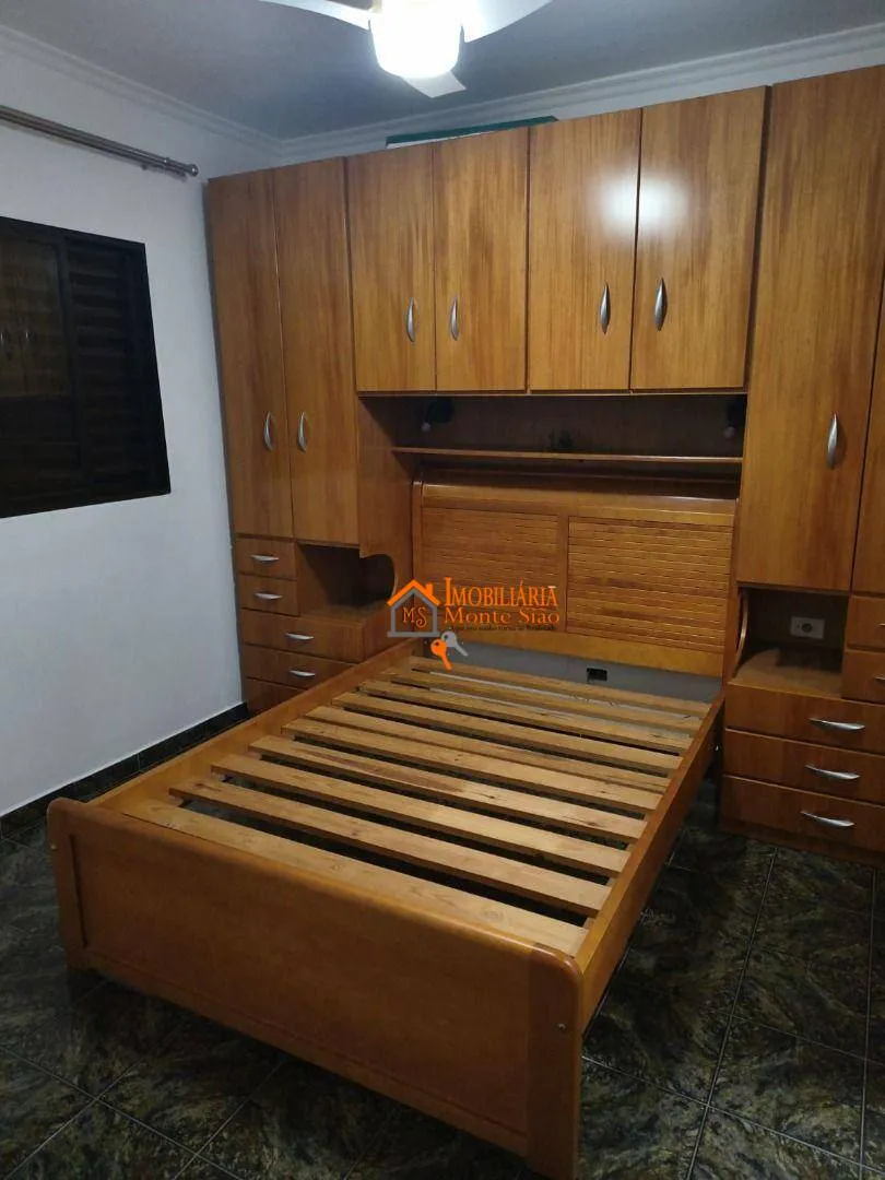 Imagem Sobrado à venda, 206 m² por R$ 830.000,00 - Jardim Valéria - Guarulhos/SP