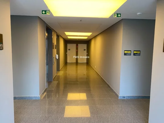 Imagem Conjunto comercial com 1180m² na Chácara Santo Antônio.