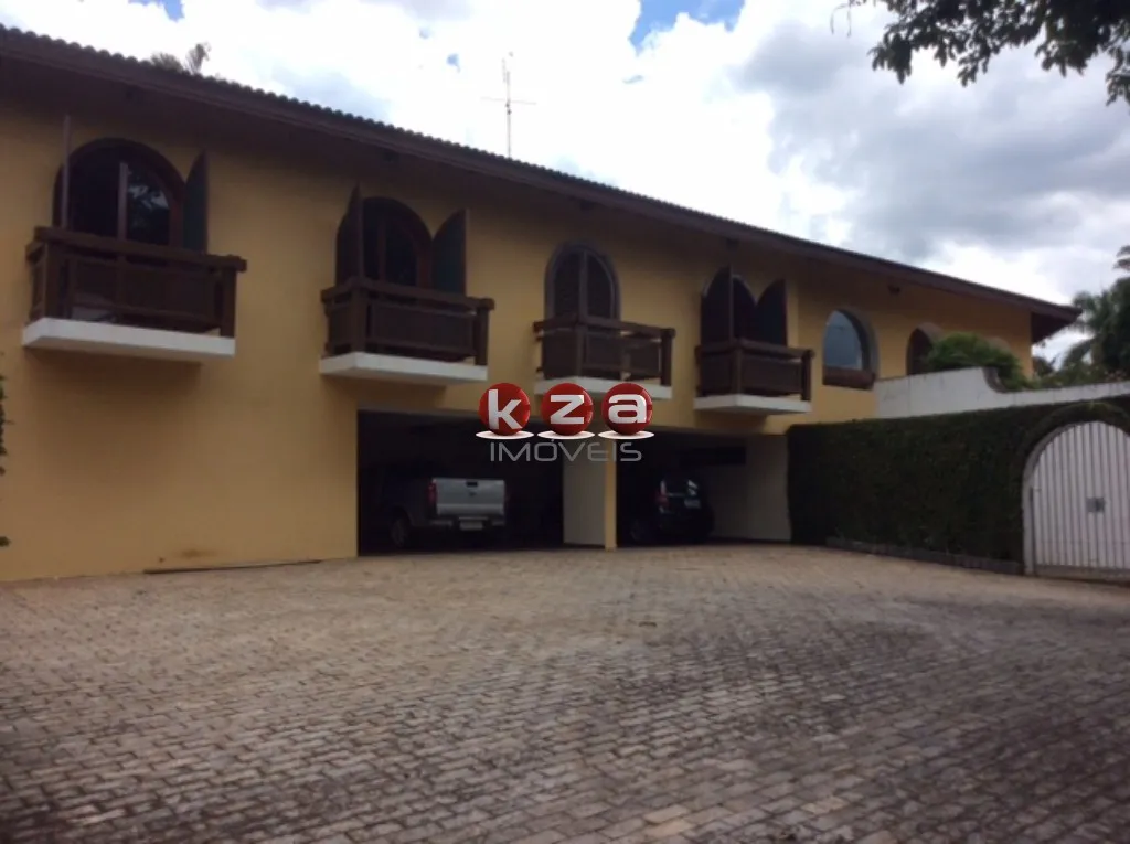 Imagem Luxuosa Casa em Condomínio à Venda em Campinas-SP, Barão Geraldo: 4 Quartos, 4 Suítes, 3 Salas, 8 Banheiros, 4 Vagas de Garagem, 880m².