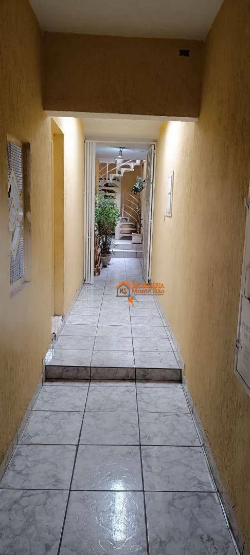 Imagem Sobrado com 3 dormitórios para alugar, 190 m² por R$ 5.800,00/mês - Jardim Tranqüilidade - Guarulhos/SP