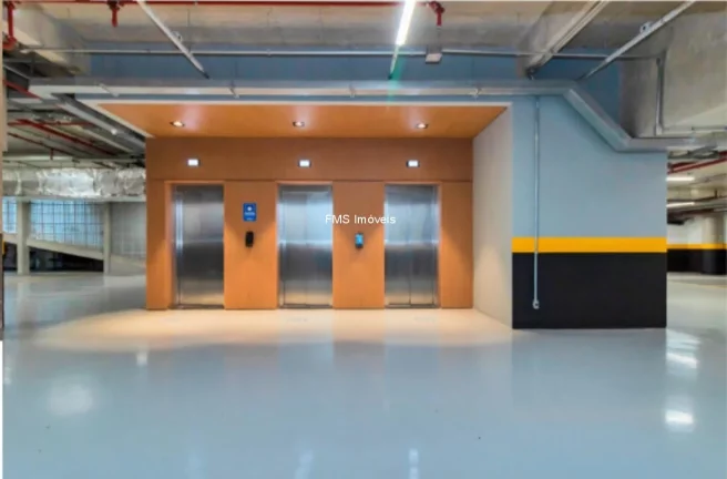 Imagem Prédio comercial para locação de 4.805m² na Avenida Adolfo Pinheiro