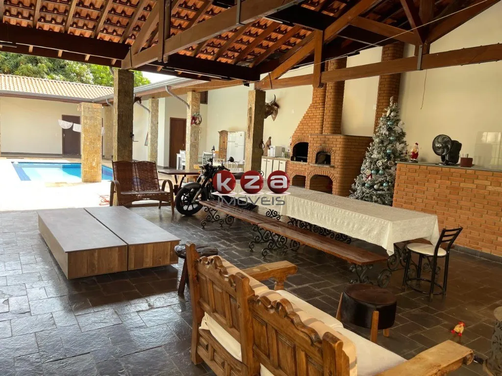 Foto do imóvel Imperdível! Casa à venda em Valinhos-SP, bairro Parque Nova Suíça, com 558m² construção e 600m de terreno, área de lazer incrível! Venha conferir!