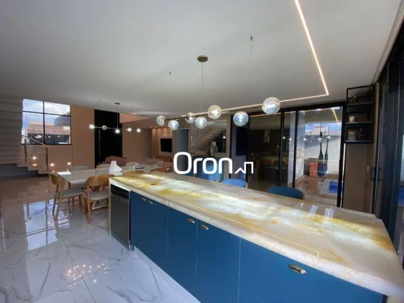 Imagem Sobrado à venda, 250 m² por R$ 2.500.000,00 - Vila Atalaia - Goiânia/GO