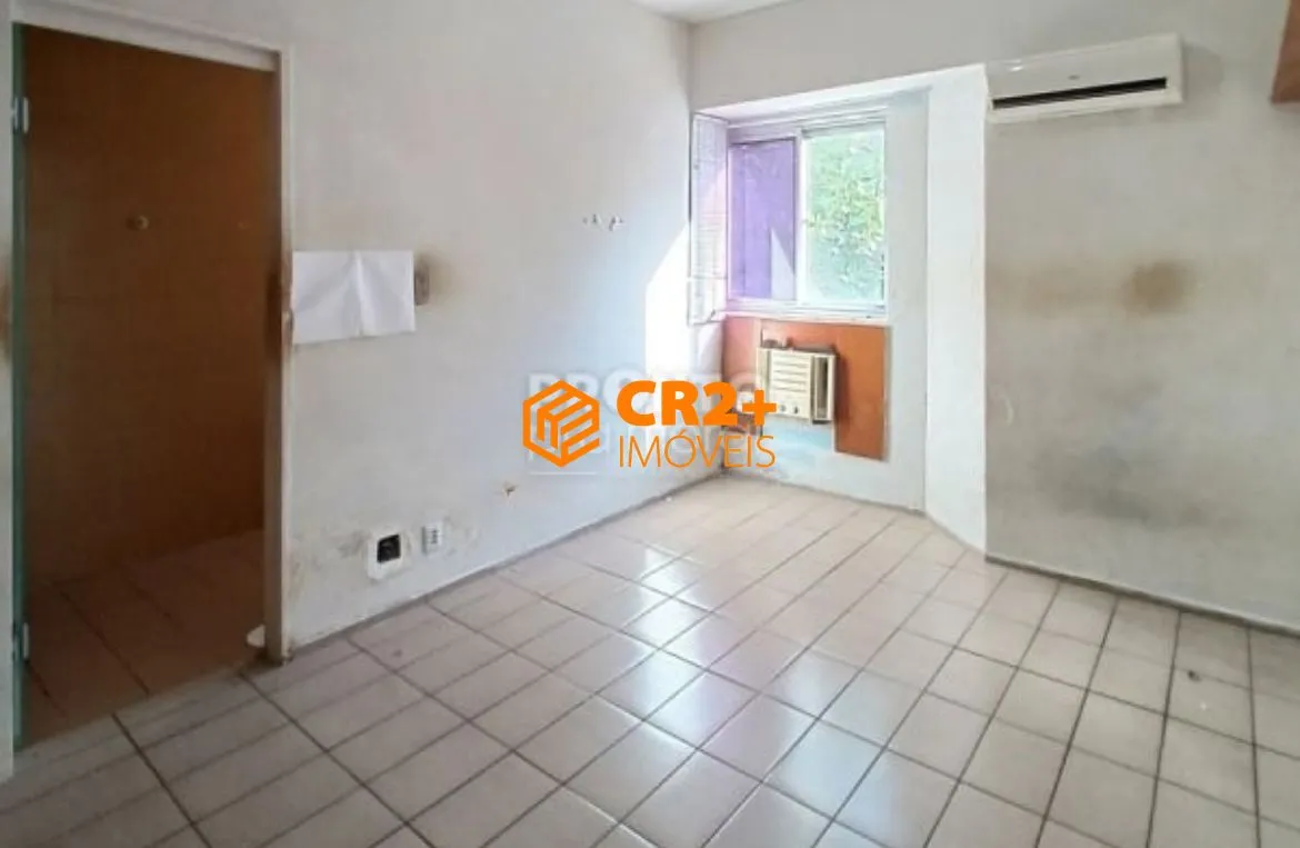 Imagem Vendo apartamento 4 quartos, 01 suíte 180m2, 02 vagas de garagem em Boa Viagem.