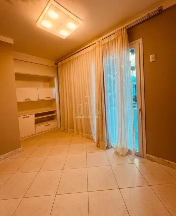 Imagem Casa Alto Padrão à Venda em Alphaville Salvador I ? 4 Suítes | Espaço Gourmet | Piscina | 2 Lotes
