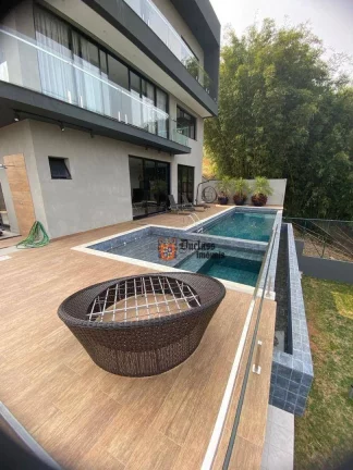 Imagem Sobrado com 3 dormitórios à venda, 560 m² por R$ 5.987.000 - Condomínio Vale das Águas - Bragança Paulista/SP