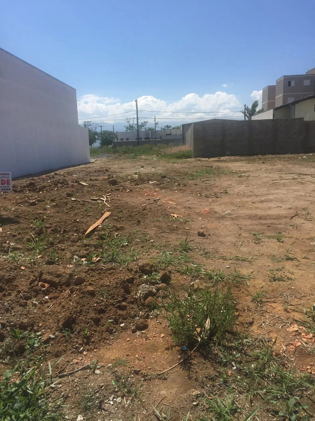 Imagem Terreno à venda 200M², Parque das Palmeiras, Pindamonhangaba - SP
