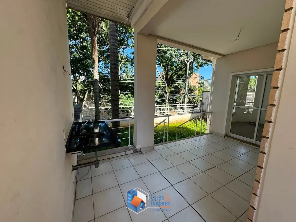 Imagem Casa para venda em Jardim Petrópolis com 3 quartos, sendo 1 suíte, 250m²