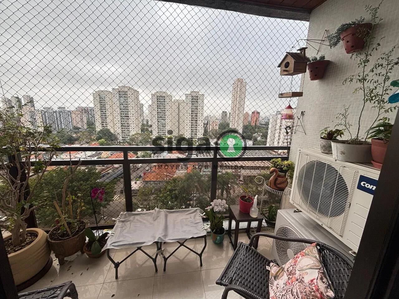 Imagem Apartamento de 147m² com 4 dormitóriose 3 vagas - Interlagos- São Paulo/SP