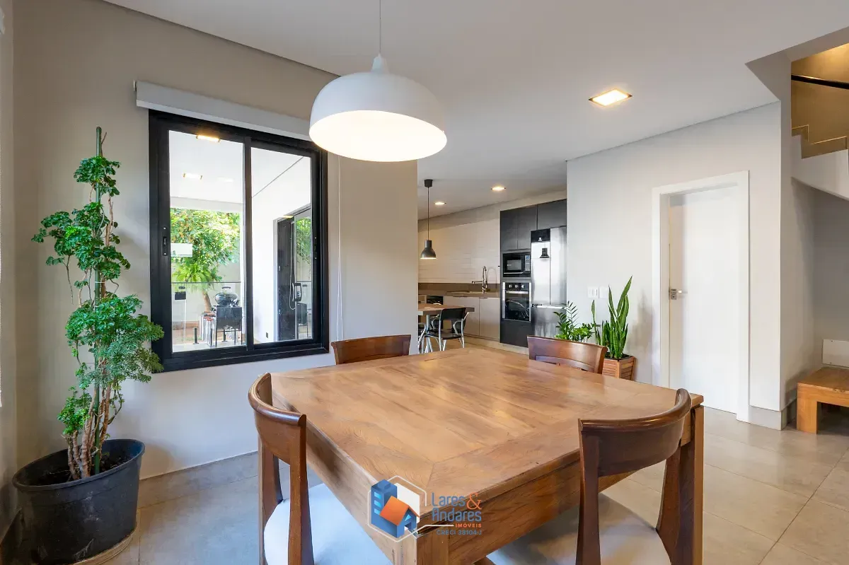 Imagem Casa de vila para venda em Brooklin com 3 quartos, sendo 3 suítes, 188m²