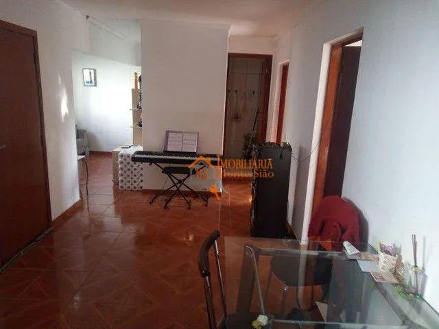 Imagem Sobrado com 5 dormitórios à venda por R$ 424.000,00 - Vila Rio de Janeiro - Guarulhos/SP