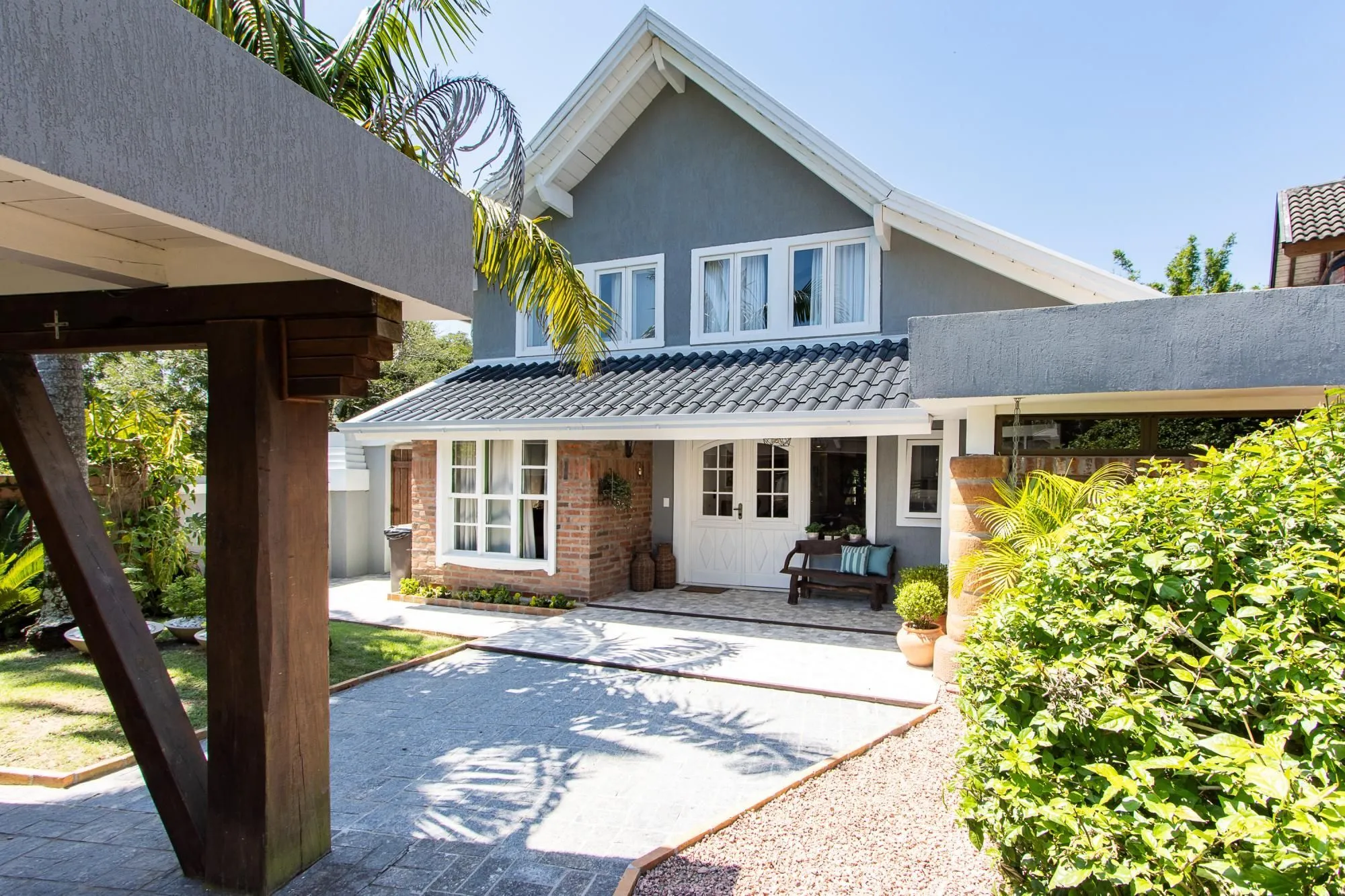 Imagem Casa 4 suites no Terra Ville, com home office, estar íntimo, 4 vagas e piscina.