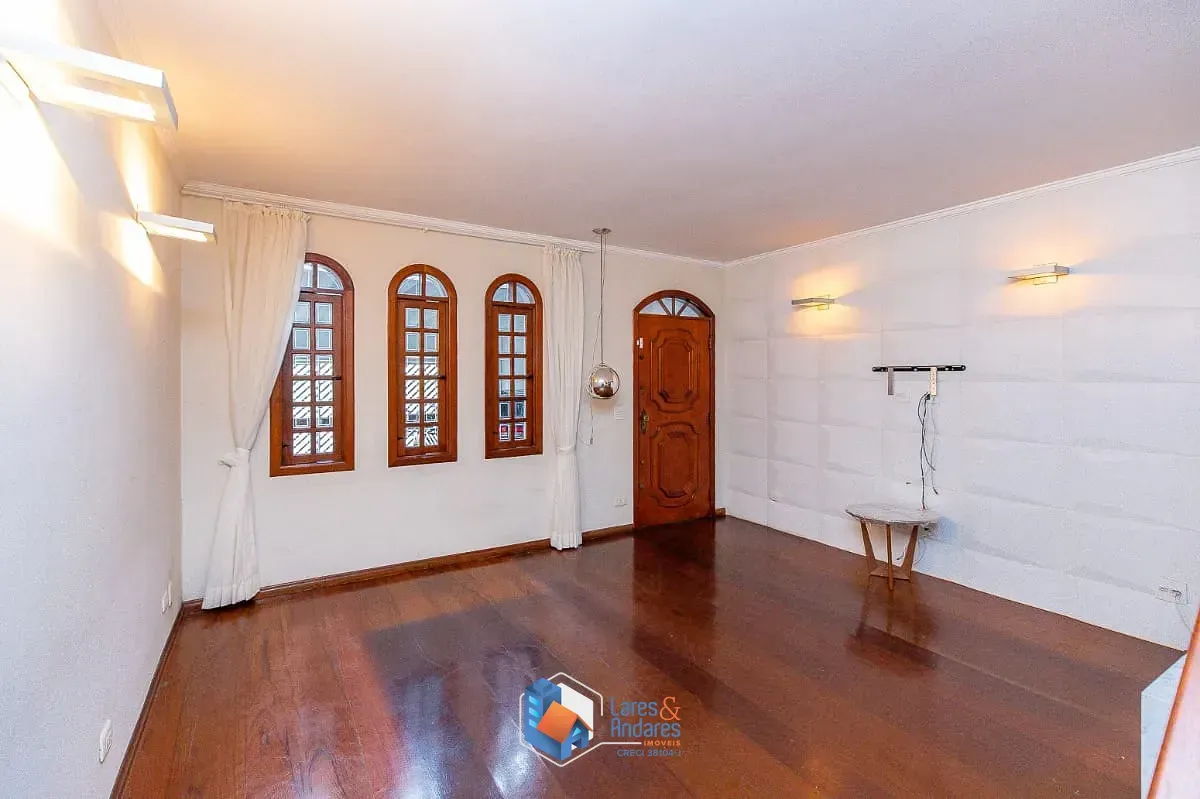 Imagem Casa para venda em Jardim Aeroporto com 2 quartos, sendo 2 suítes, 136m²