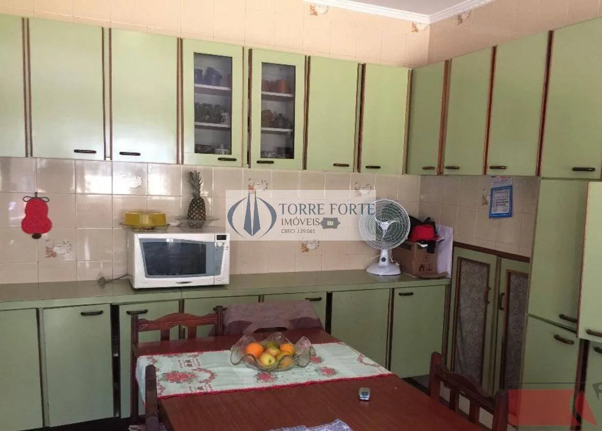 Imagem Casa com 3 dormitorios 1 suite 12 vagas de garagem na Vila Ema.