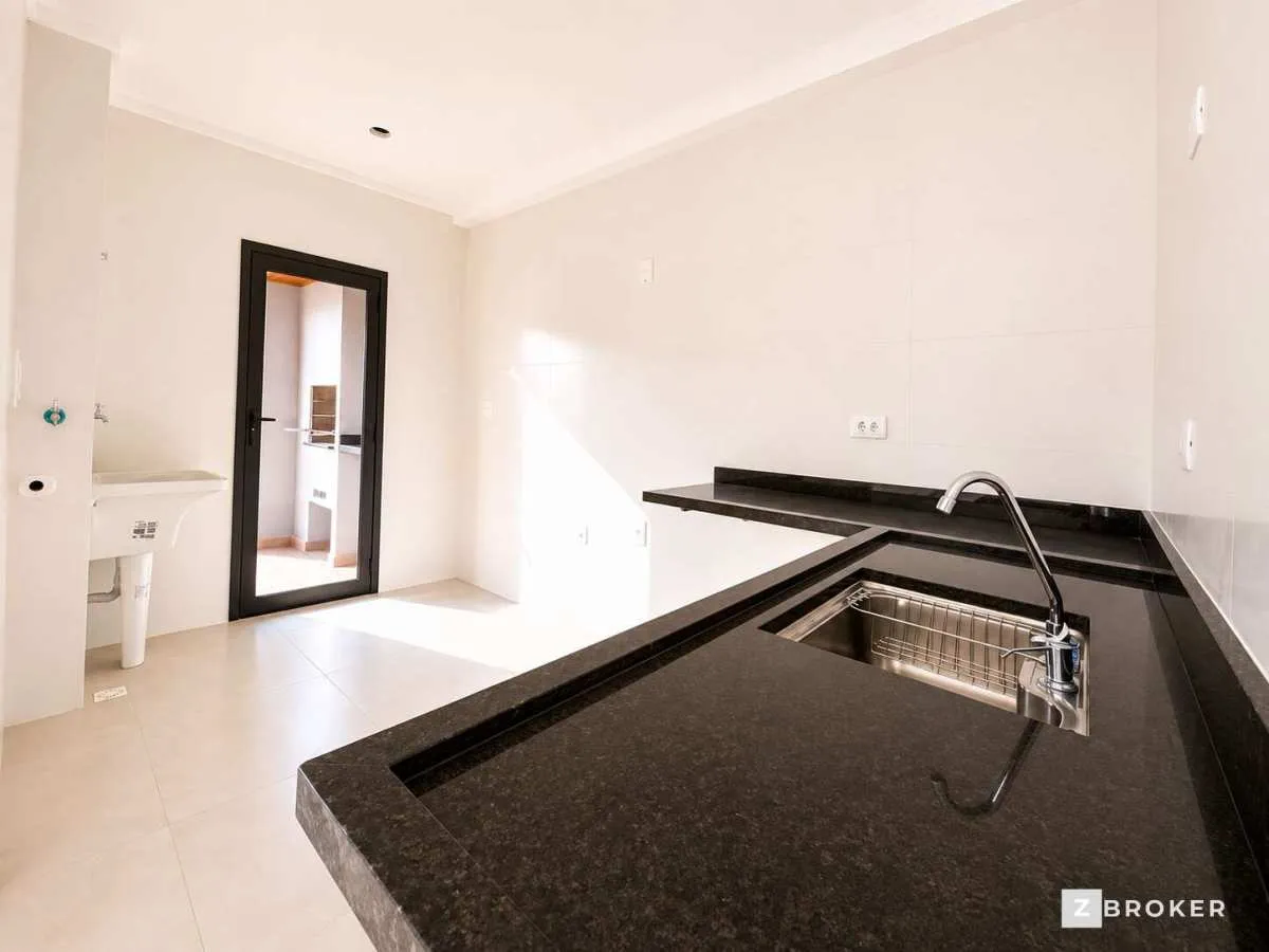 Imagem Apartamento à venda em Ubatuba, Centro, com 2 quartos, 86m2