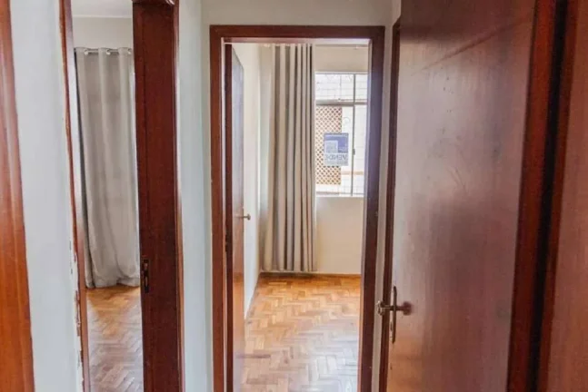Imagem Apartamento de 2 Quartos à Venda no Bairro Serra - Localização Privilegiada
