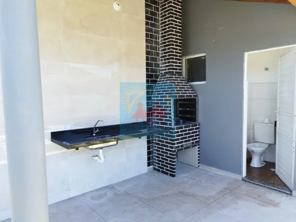 Imagem Casa com Piscina na Praia de Itanhaém com 5 vagas de garagem