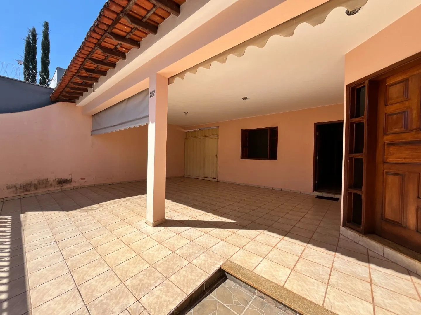 Imagem Casa com 3 dormitórios à venda, 194 m² por R$ 720.000,00 - Alto dos Caiçaras - Patos de Minas/MG