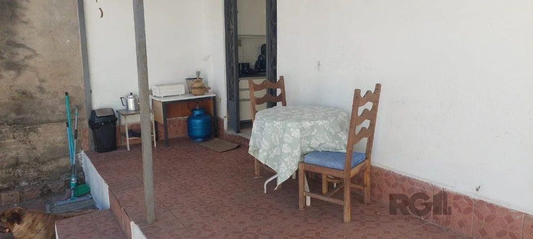 Imagem CASA COM EXTENSO PÁTIO NO CAMAQUÃ