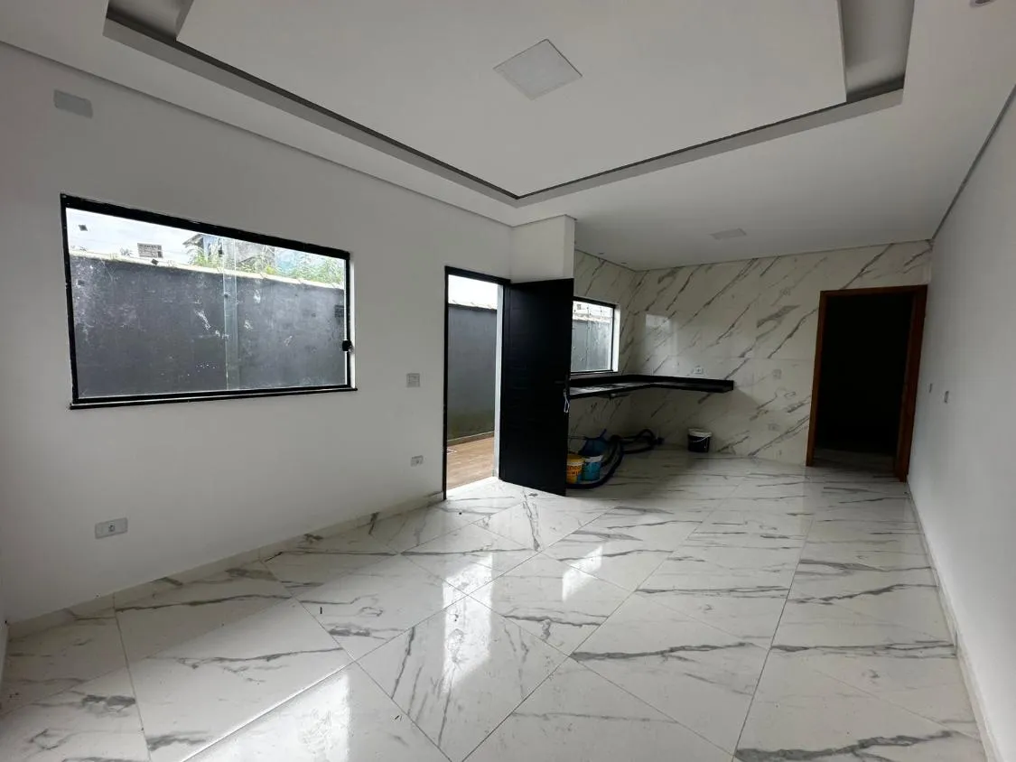 Imagem LINDA CASA NOVA COM PISCINA A VENDA EM ITANHAÉM