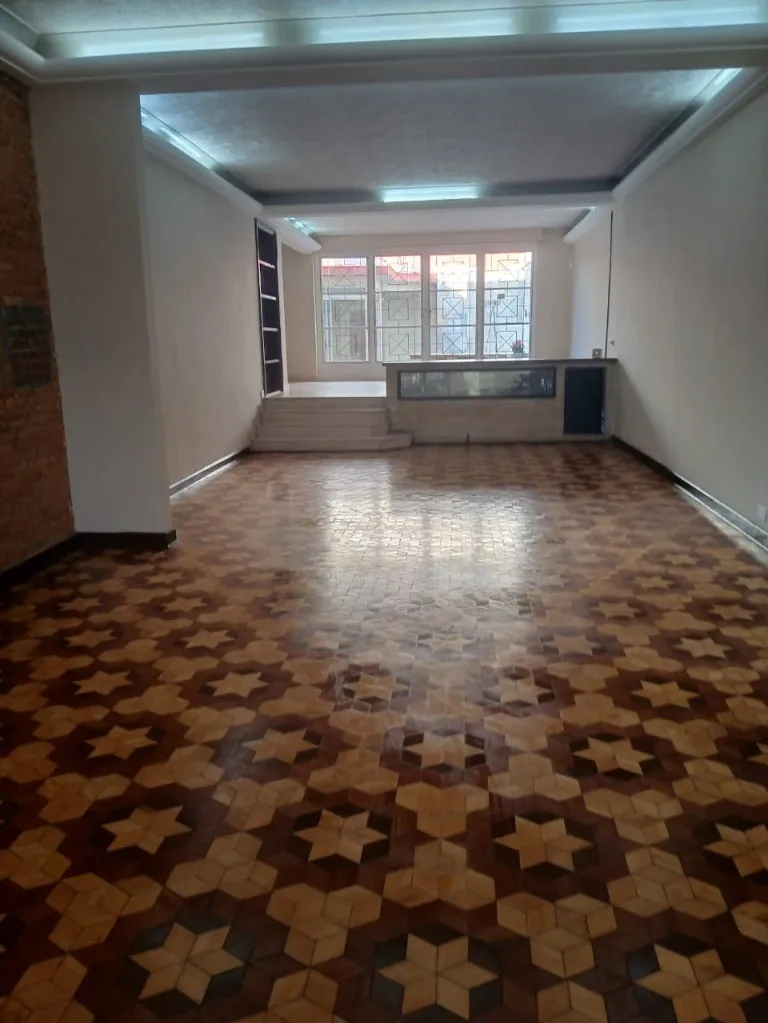 Imagem Vila Monumento, São Paulo-SP: Casa espetacular com 4 quartos, 1 suíte e 6 vagas de garagem!