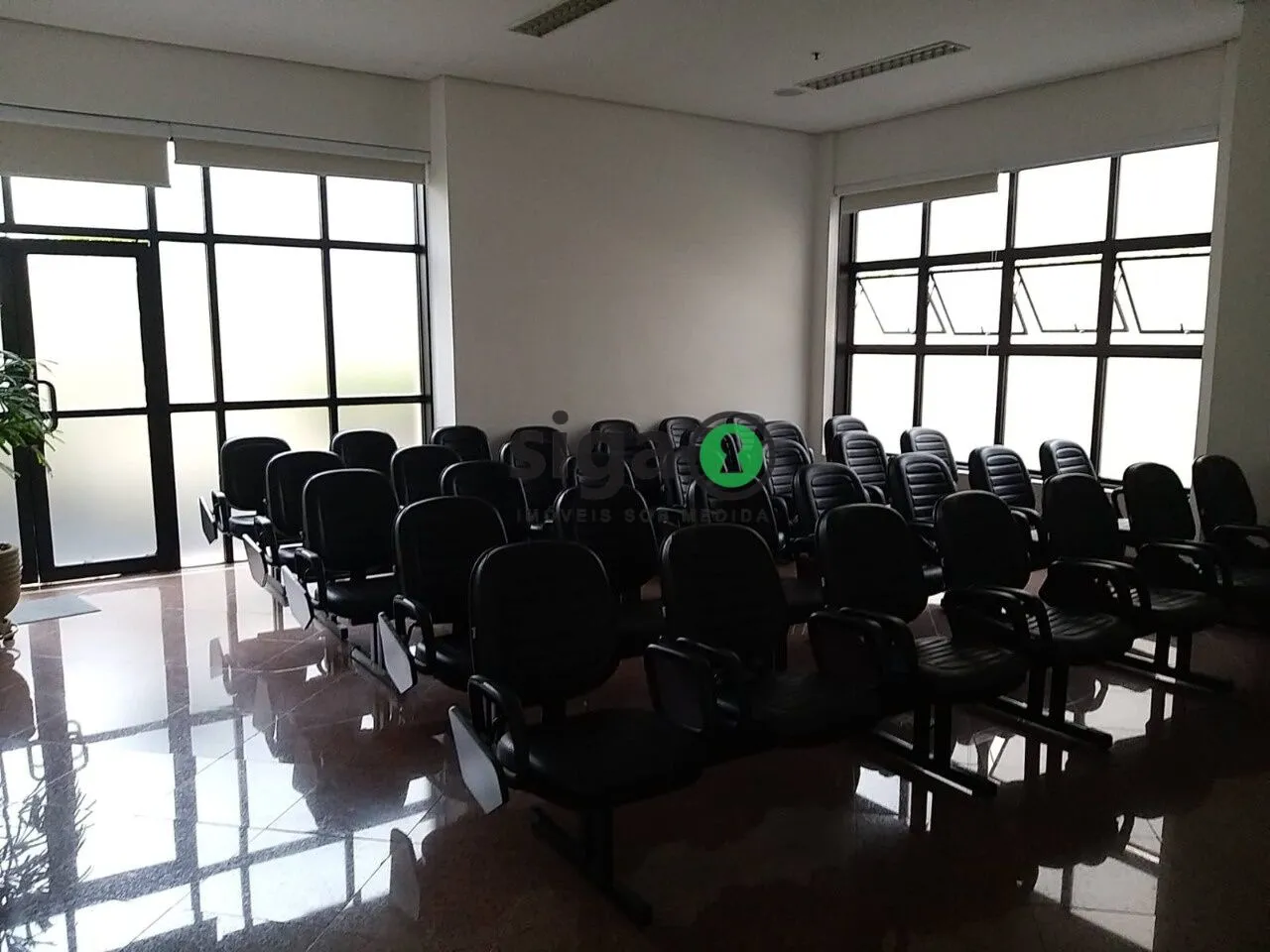 Imagem SALA COMERCIAL EM LOCALIZAÇÃO ESTRATÉGICA NA BARRA FUNDA | ESTRUTURA CORPORATIVA COMPLETA