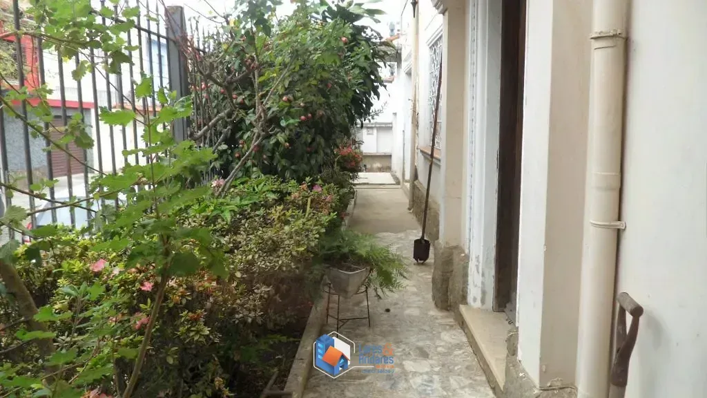 Imagem Sobrado para venda em Mirandópolis com 3 quartos, sendo 1 suíte, 340m²
