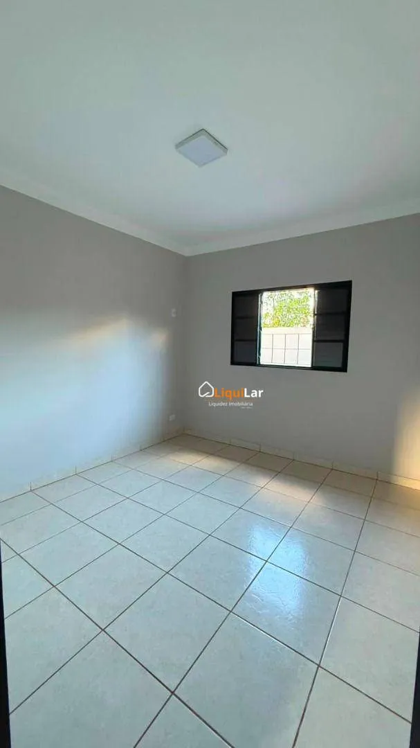 Imagem Casa à Venda no Portal Caiobá com 2 Quartos, Quintal Privativo e Varanda Gourmet