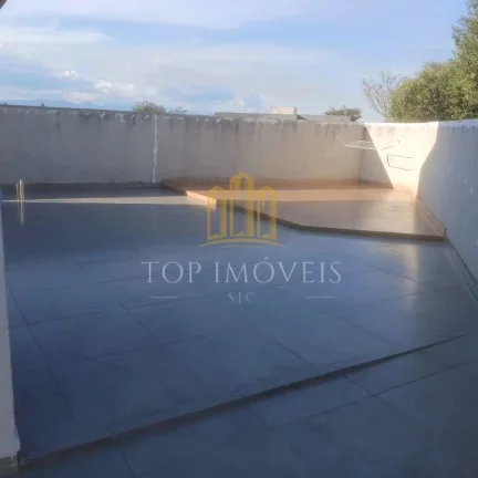 Imagem Sobrado Terras do Vale 3Dormitórios 1 Suíte Terreno de Esquina 302m²