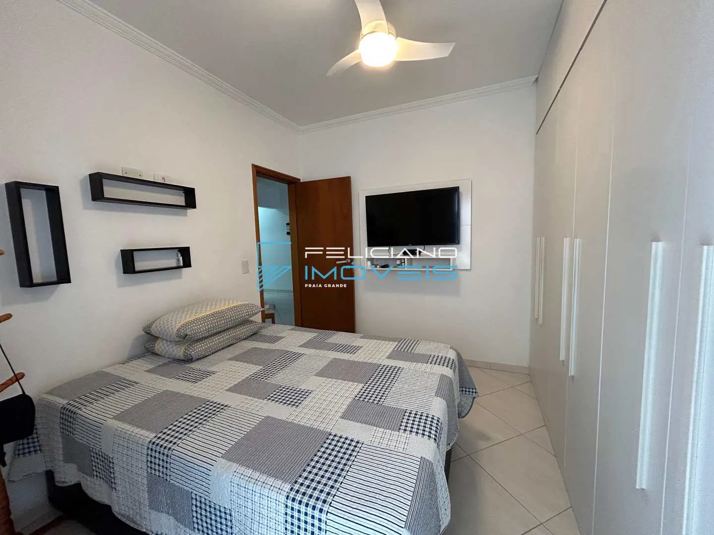 Imagem Apartamento com 3 quartos, Guilhermina, Praia Grande - R$ 899 mil, Cod: 4951