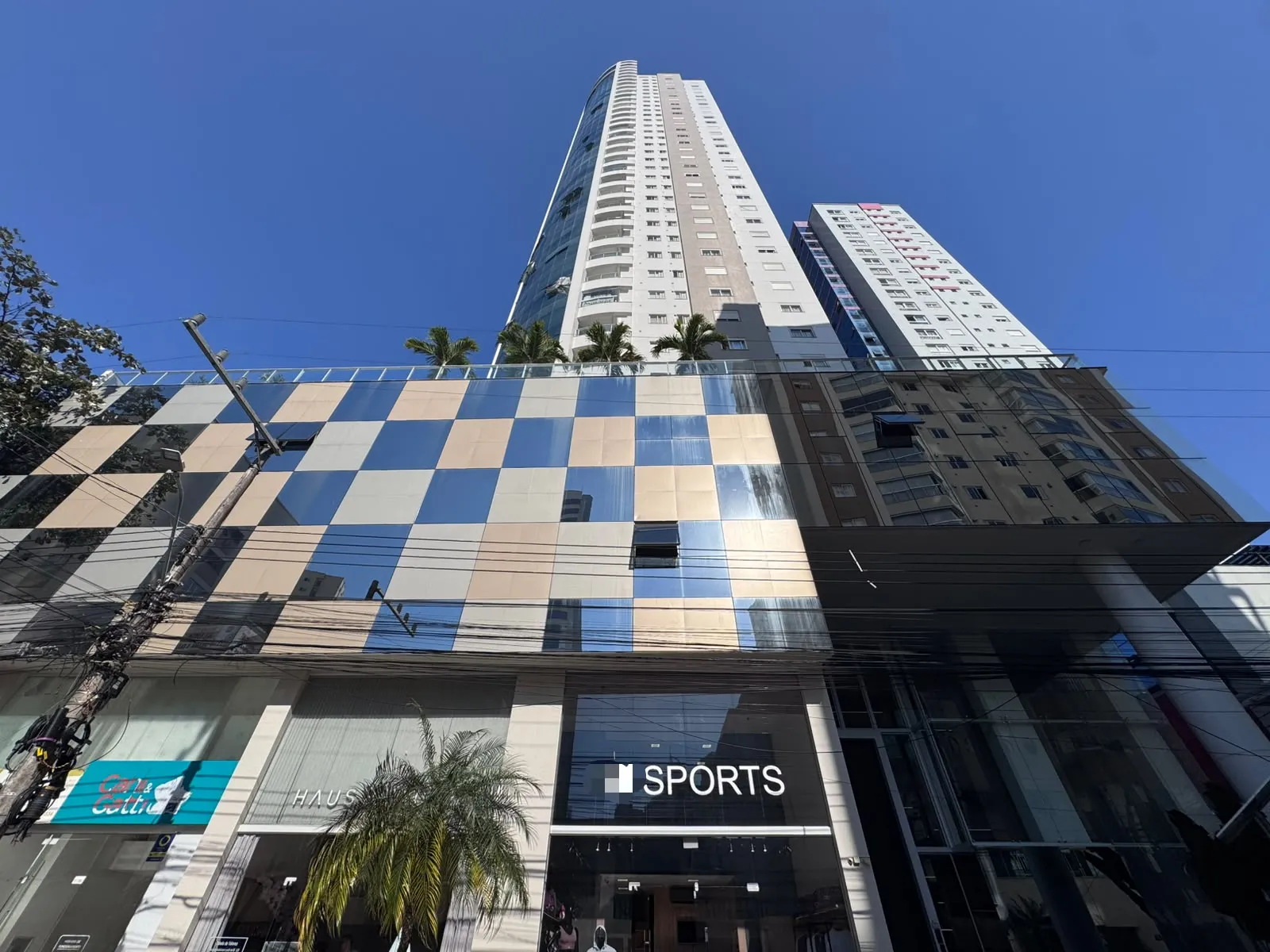 Foto do imóvel Apartamento com vista para o mar à venda com 129m2 por R$ 2.690.000,00